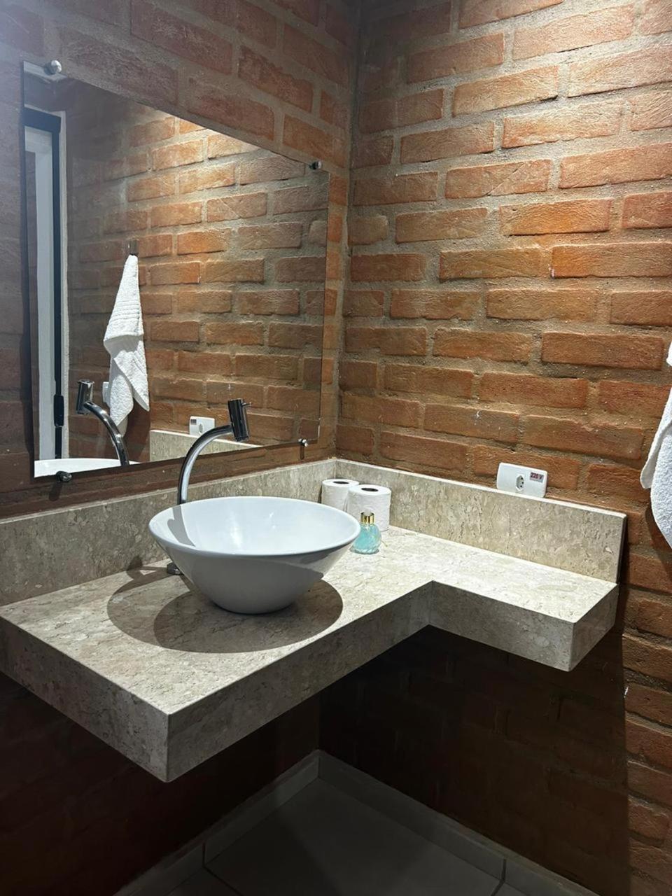Cantinho Na Roca Com Piscina Santo Antônio do Pinhal Esterno foto